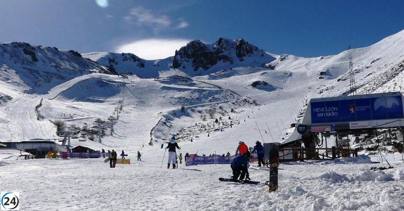 Este fin de semana, miles de personas disfrutan de las estaciones de esquí en León.