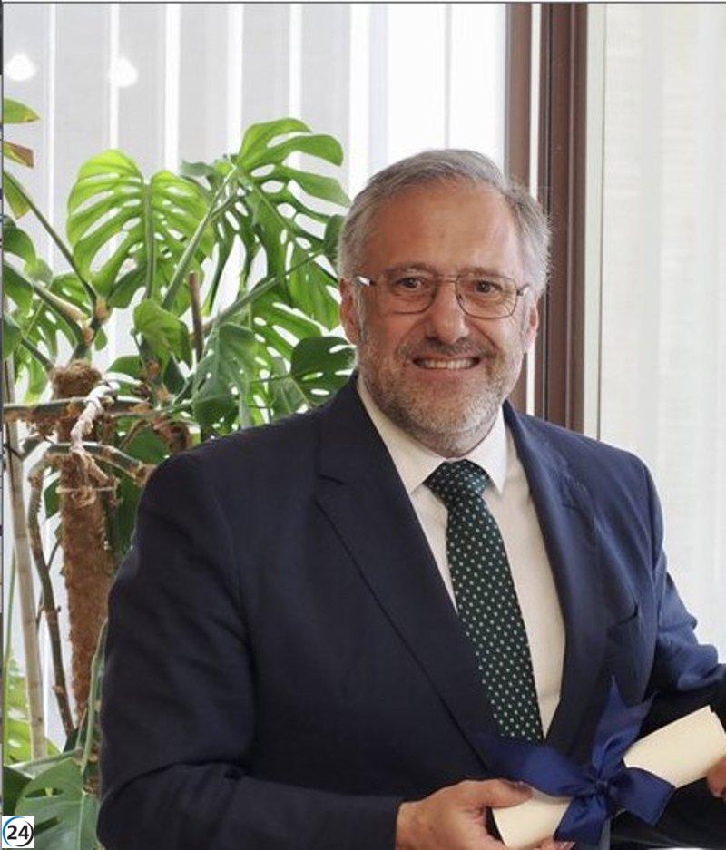 El Presidente de la Cortes de Castilla y León acusa al ministro Torres de abuso de poder y politización del Gobierno.