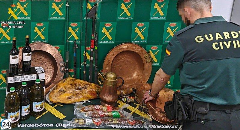 Cuatro arrestados por cometer una docena de robos en hogares de Salamanca y Cáceres.