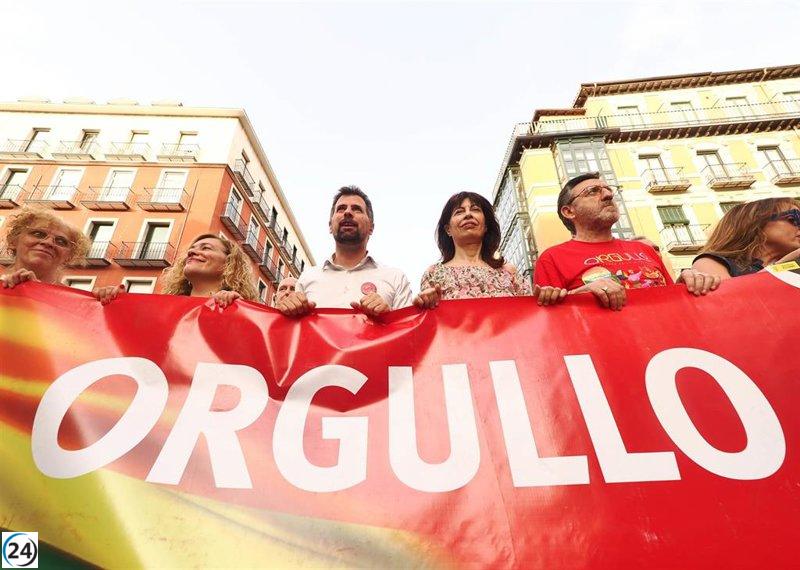 Vox abduce al PP y no respeta derechos, según Redondo.
