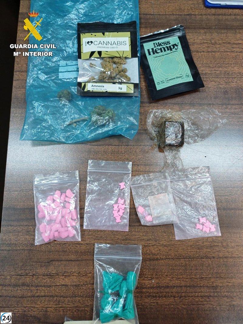 Detenidos en El Espinar (Segovia) con múltiples drogas en su coche