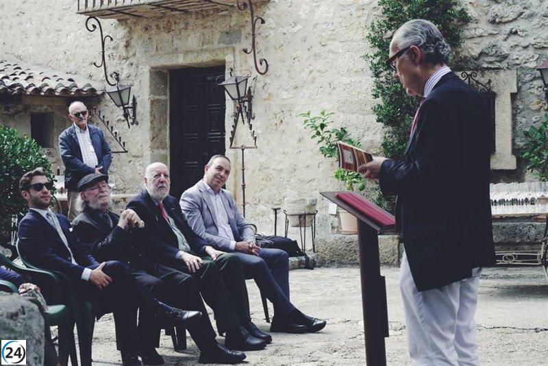Cuenca se siente honrado por premio de la Fundación Godofredo Garabito
