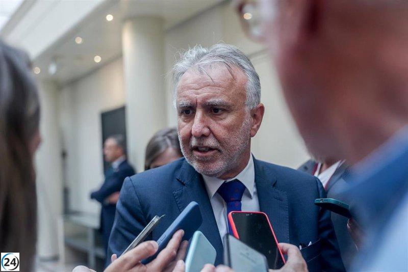 Torres desmiente acusaciones de Lobato y Tudanca sobre filtraciones desde el PSOE.