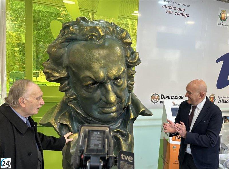 La Oficina de Turismo de Recoletos en Valladolid presenta una imponente réplica del Goya.