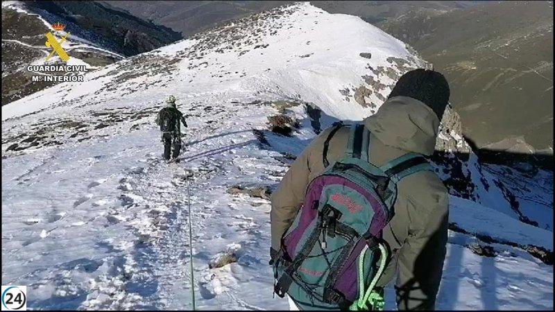 Rescate en el Pico San Lorenzo: un padre y su hijo menor salvados por el GREIM.