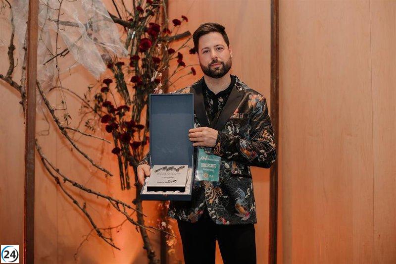Samuel Flores Montero de Badajoz se alza con el título de Mejor Artesano Florista 2025 en Segovia.