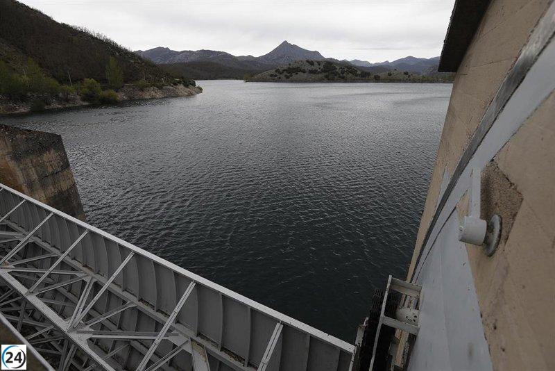 Los embalses del Duero crecen dos puntos, pero se mantienen por debajo de niveles del año anterior.