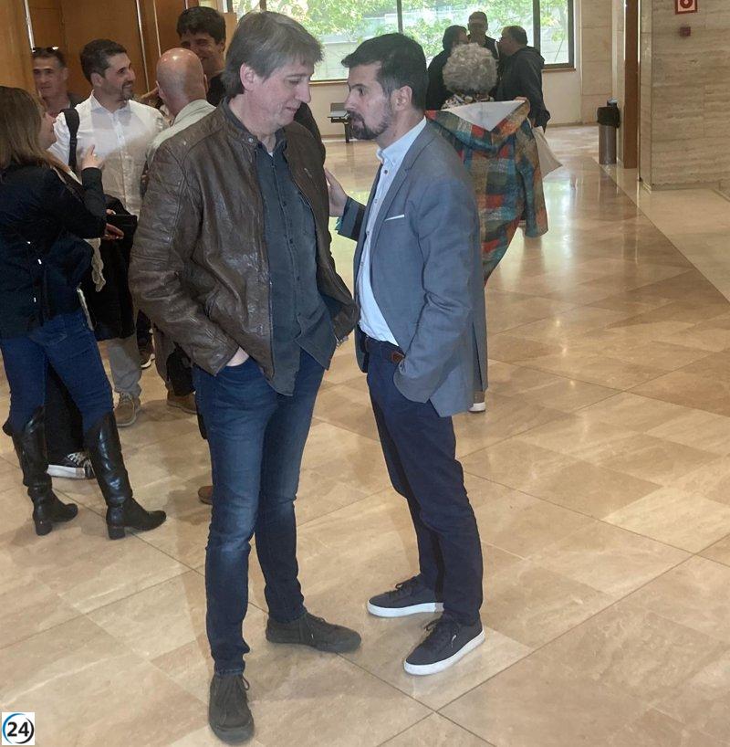 Tudanca rechaza tratar la moción de censura con tránsfugas.
