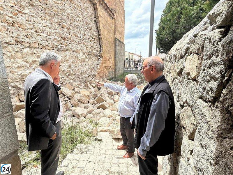 Santonja atribuye el colapso del lado norte de la iglesia de San Andrés a una falla en su estructura.