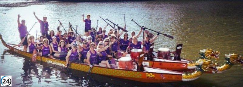 Celtas Cortos y las Vallkirias navegan en el Pisuerga en apoyo a la lucha contra el cáncer de mama.