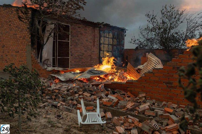 Dieciséis incendios afectan a Castilla y León, con seis en estado de gravedad 2 en Zamora, Palencia y León, y tres en nivel 1 en León.