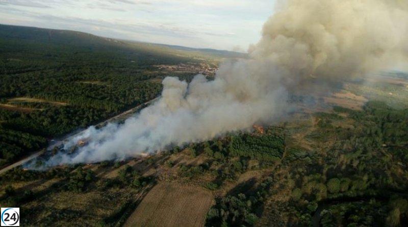 Incendios provocan alerta por contaminación de aire en León y Galicia.