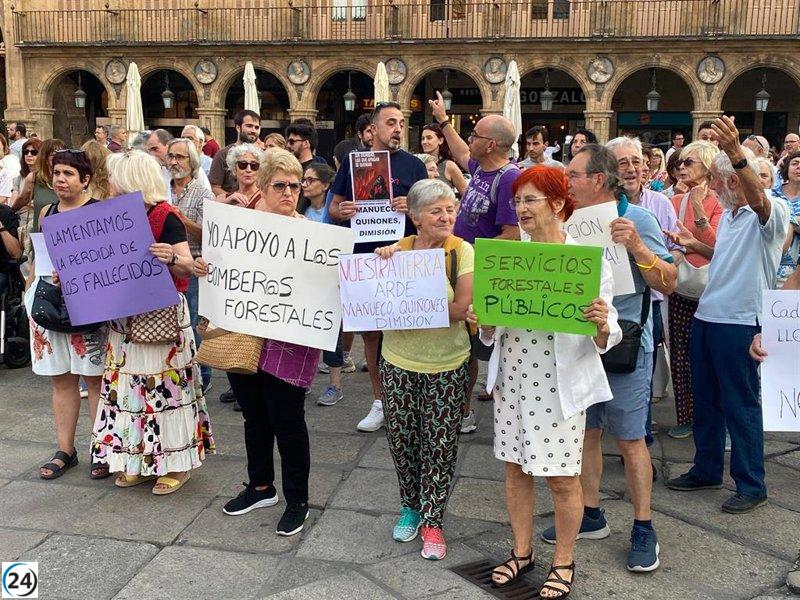 Cientos de salmantinos exigen la renuncia de Mañueco y Suárez-Quiñones debido al 