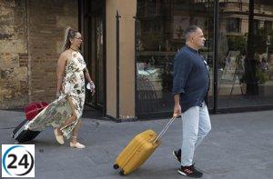 Crecen las estancias hoteleras en Castilla y León: un 3,1% más de pernoctaciones y un 1,5% más de turistas en julio.