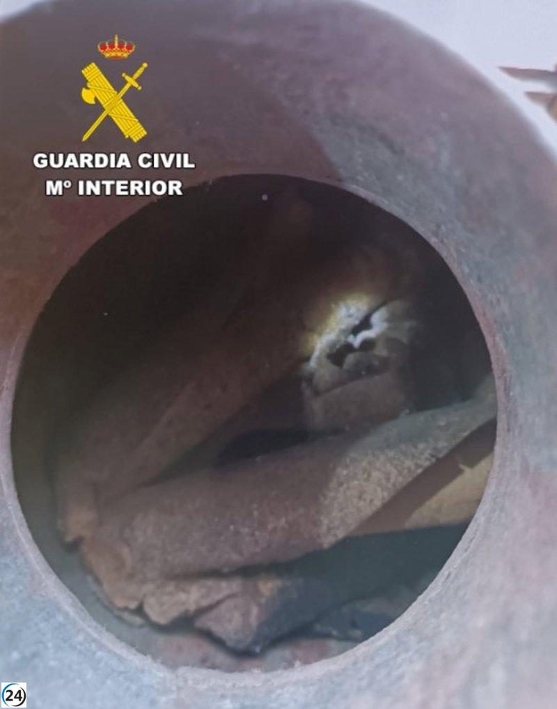 Desactivan 34 cartuchos de dinamita y una granada en diversos municipios de León.