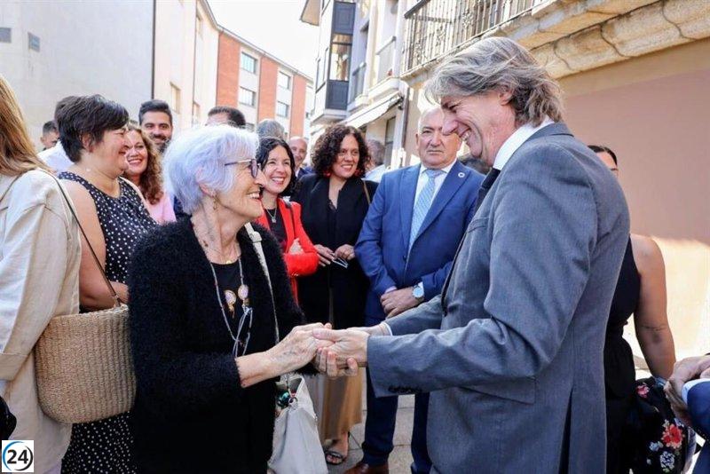 Carlos Martínez respalda al Consejo Comarcal del Bierzo y exige un servicio de Oncología de calidad.