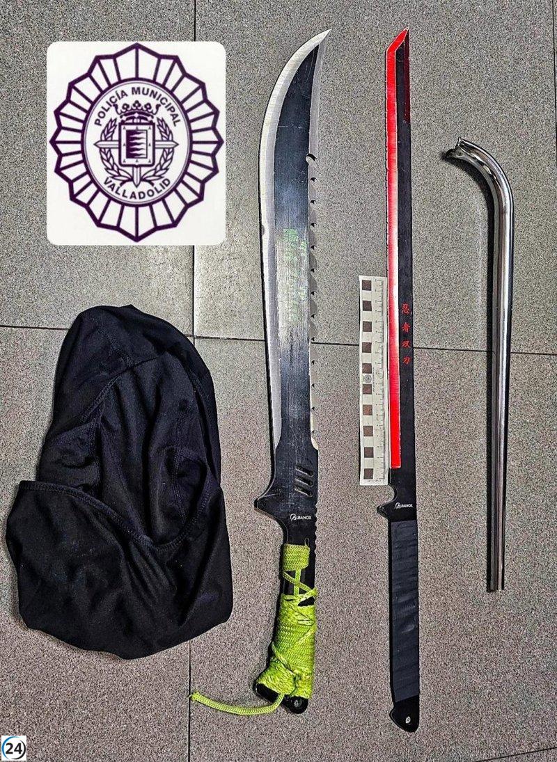 En Valladolid, una riña con armas blancas deja a dos arrestados y varios más identificados.