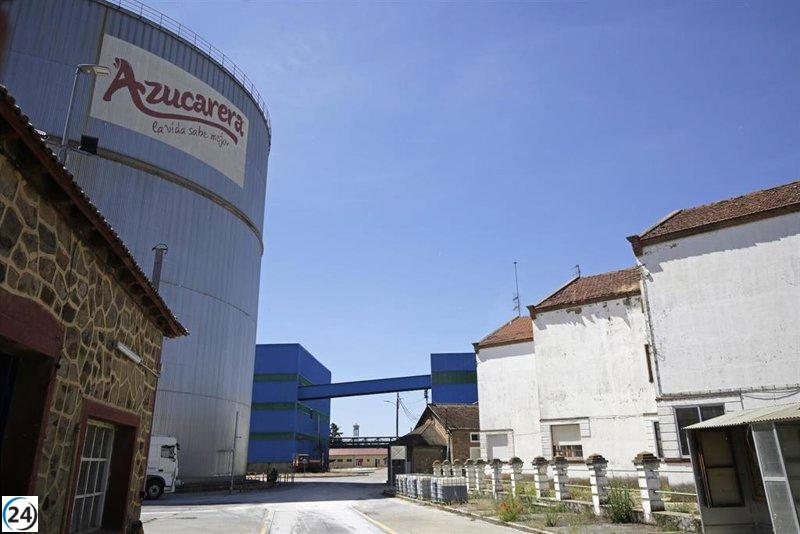 UGT pide reanudar diálogos en la Fundación Anclaje sobre el cierre de la Azucarera de La Bañeza.