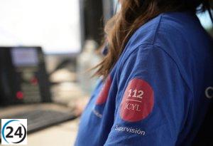 Incendio en Ciudad Rodrigo deja a una persona herida en nave de vehículos agrícolas.