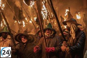 Tradición vibrante en Mayorga: La única y llamativa procesión del Vítor entre fuego, canciones y aromas del río.