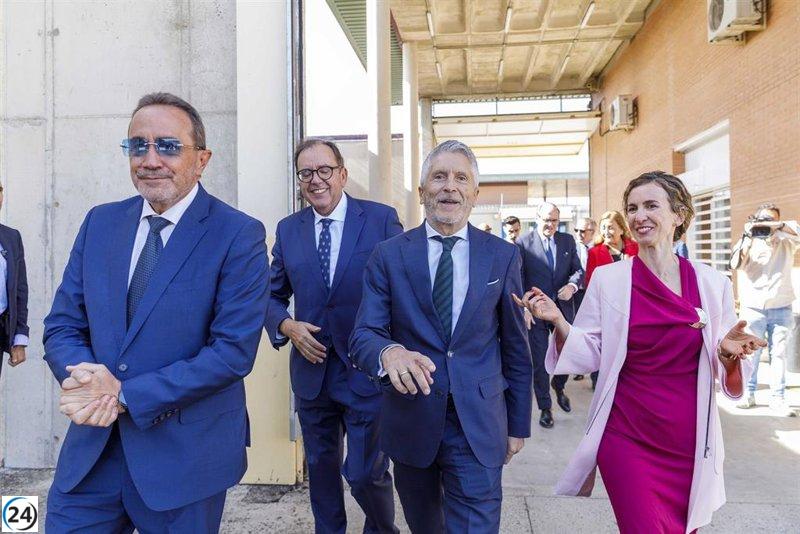 Marlaska apoya a Redondo y denuncia el uso electoral de la vulnerabilidad de las víctimas de violencia de género.