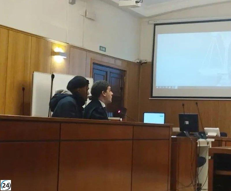 Sentencian a 3 años a recluso que conspiró con su hermano para introducir cocaína en su ropa.