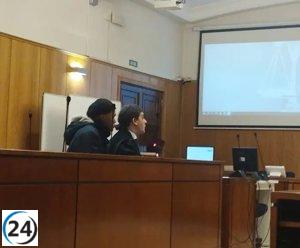 Sentencian a 3 años a recluso que conspiró con su hermano para introducir cocaína en su ropa.