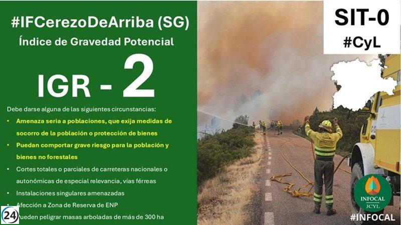 Incendio de nivel 2 declarado en Cerezo de Arriba debido al avance del fuego desde Peñalba.