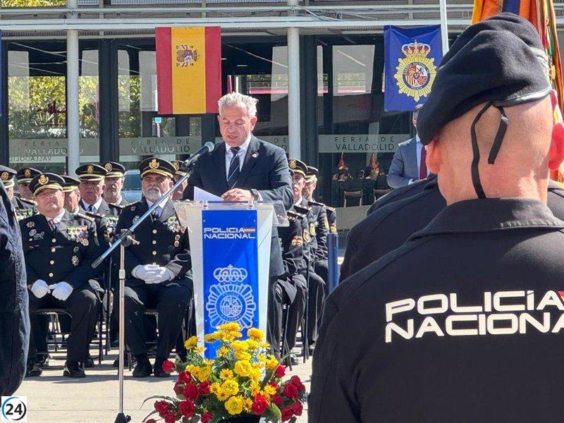 Valladolid conmemora el Día de la Policía Nacional con un homenaje lleno de emoción.