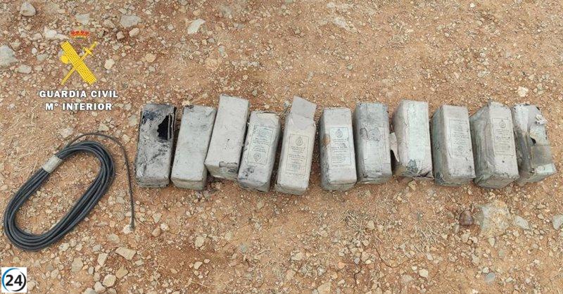 La Guardia Civil desmantela 11 kg de pólvora de mina en una obra en Burgos.