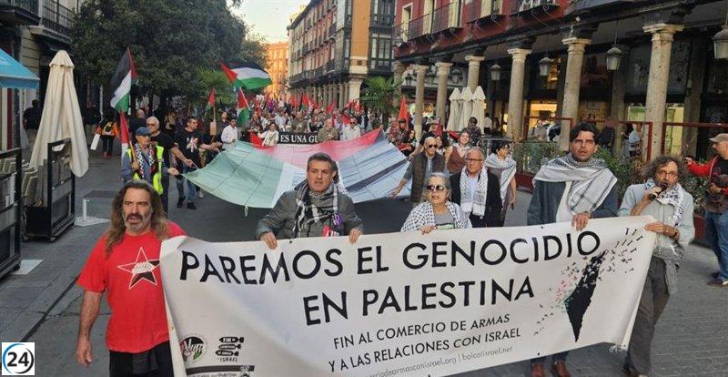 Cientos de manifestantes en Valladolid exigen la plena soberanía de Palestina.