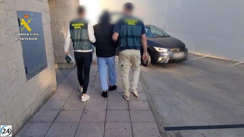 La Guardia Civil arresta a tres sospechosos tras una serie de 38 robos en el norte de España.