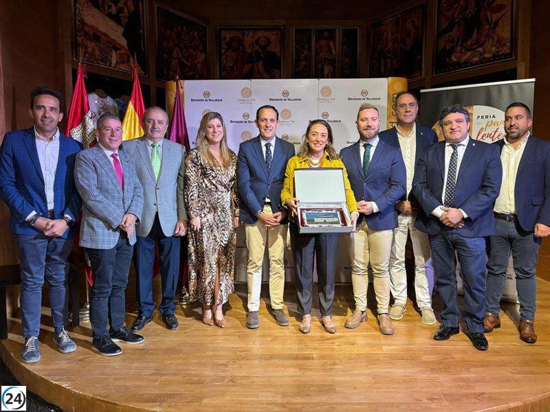 La Junta es galardonada con el premio 'Lenteja de Oro' por su apoyo a la industria de las legumbres.