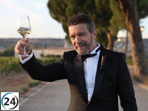 Antonio Banderas celebra la alegría de su hija y comparte secretos sobre su boda.