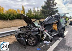 Herido liberado tras colisión entre coche y camión en Cigales (Valladolid).