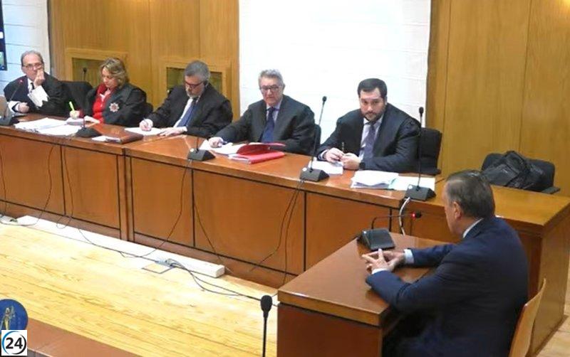 Un allegado de Villanueva revela que el consejero impulsó la propuesta de priorizar a empresarios locales.