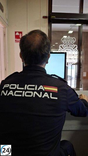 Desmantelan una banda que estafó 20.000 euros a un vecino de Valladolid mediante falsos negocios de criptomonedas.