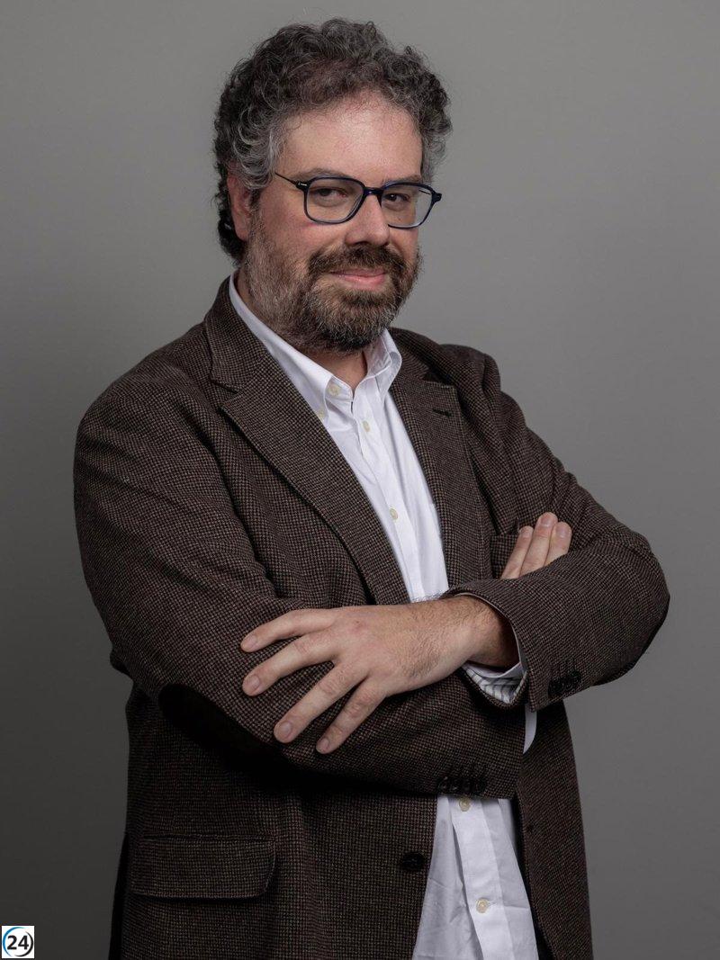 Sergio del Molino, galardonado con el premio La Sombra del Ciprés 2025.