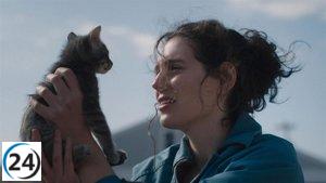 Eva Victor explora el impacto del trauma con sinceridad en su obra debut, 'Sorry Baby'.