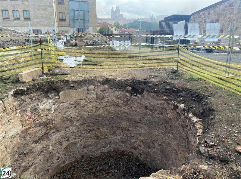 Descubren un pozo de nieve y ruinas de una iglesia en el Portillo de San Vicente, Salamanca.