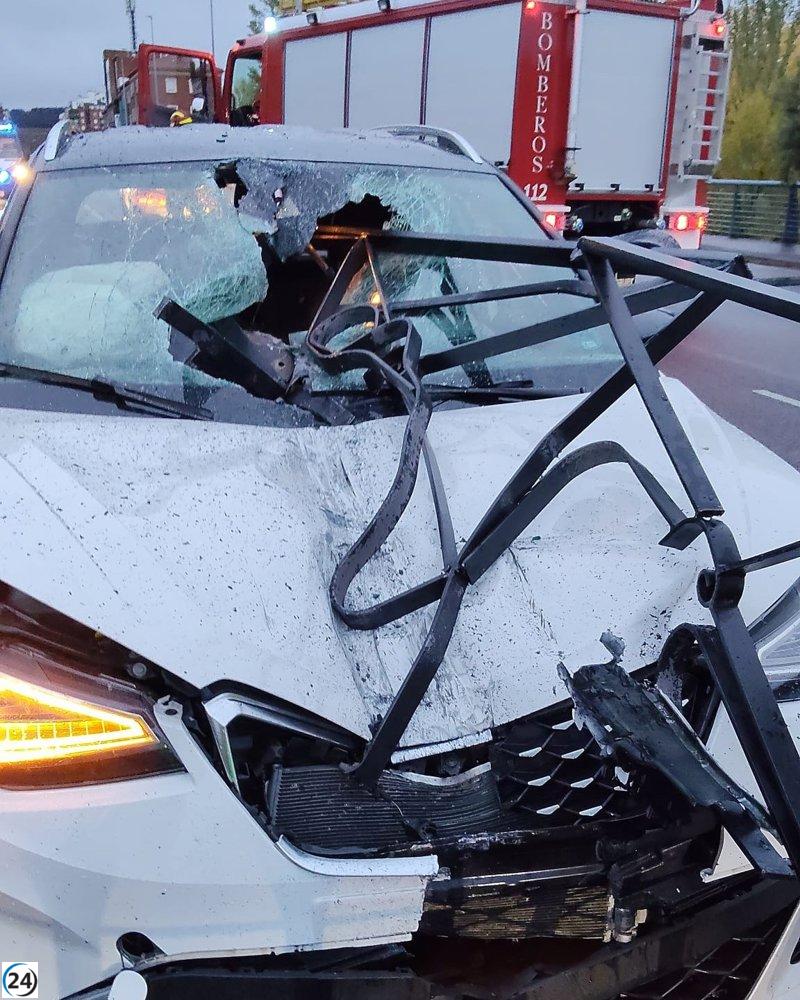Accidente en la avenida Fernández Ladreda de León termina sin lesionados.