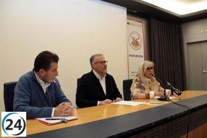 Pollán resalta el compromiso y la pasión de las organizaciones culturales en la preservación del legado español.