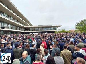 Más de mil ganaderos exigen soluciones para el vacuno en Salamanca.