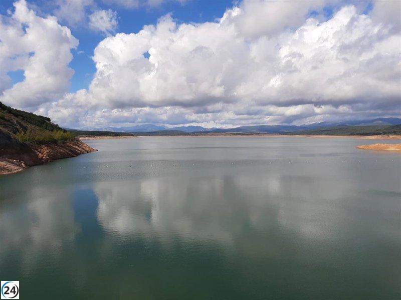 Los embalses gestionados por la CHD están al 72% debido al adelanto de los riegos por la sequía.