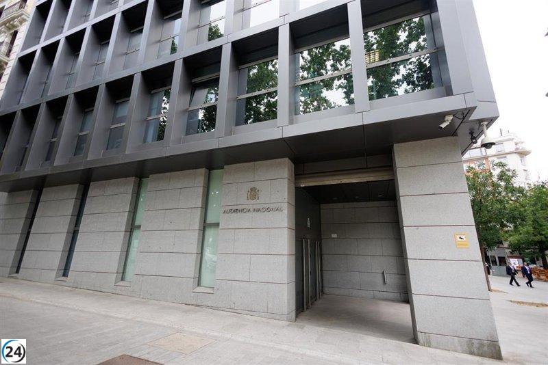 Juez sugiere juzgar por terrorismo a sospechoso de enviar cartas explosivas a Sánchez.