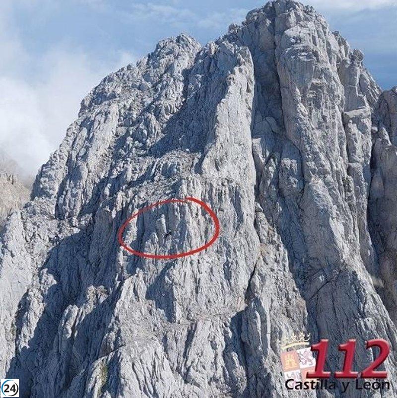 Rescatan a una montañera tras una caída en Picos de Europa.