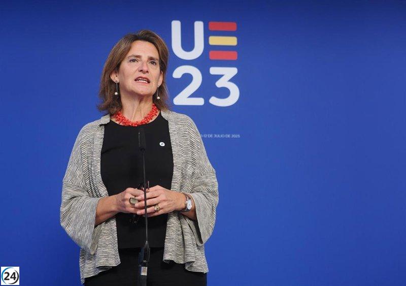 Ribera critica la política medioambiental de Vox y teme que el PP la respalde.