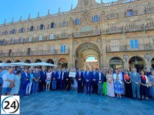 Salamanca rinde homenaje a las víctimas del terrorismo en un minuto de silencio.