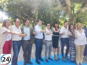 Mañueco advierte que votar opciones diferentes al PP sería fortalecer el apoyo a Sánchez.