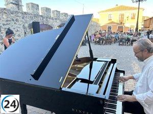 Fuentidueña (Segovia) acoge la singular iniciativa cultural de la 'Noche en Blanco y Negro'